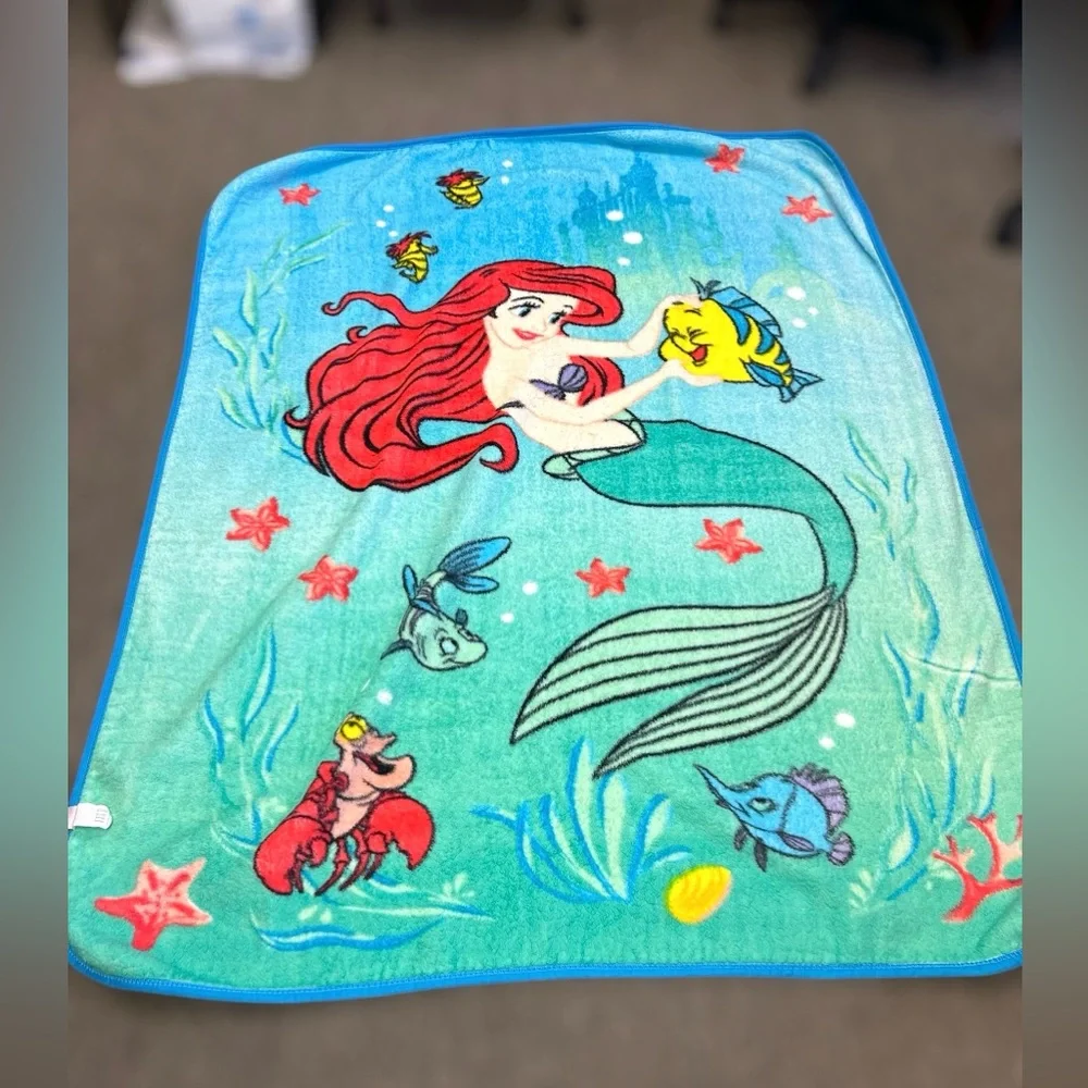 Disney Princess The Little Mermaid Y2K Fleece Blanket 61”x79.5”